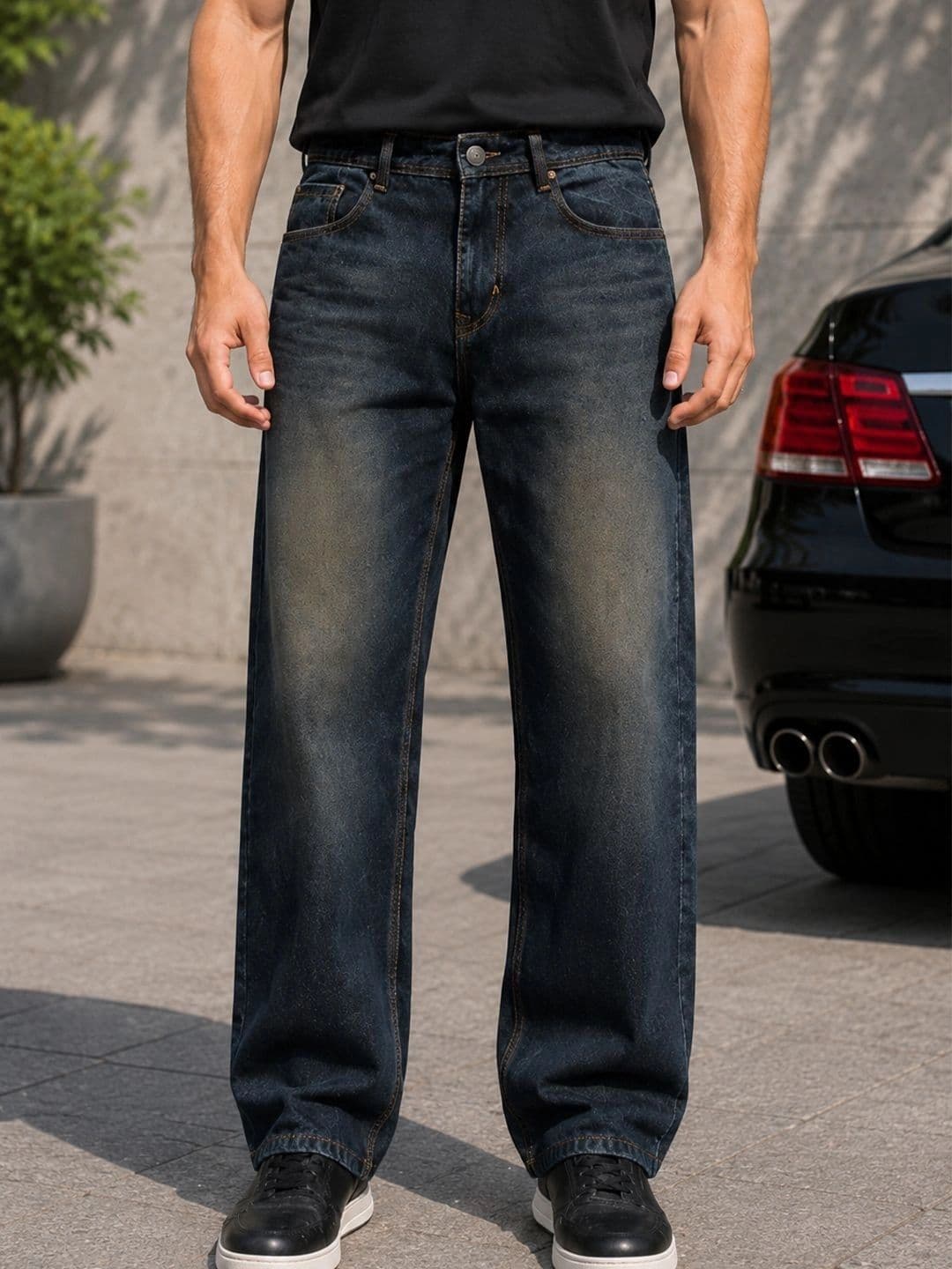FALKRA Men Mid-Rise Low Distress Jeans thumbnail 4