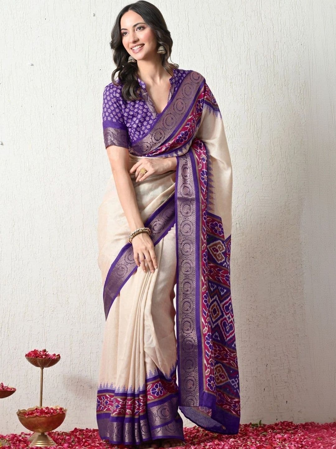 KALINI Silk Cotton Ikat Saree thumbnail 4