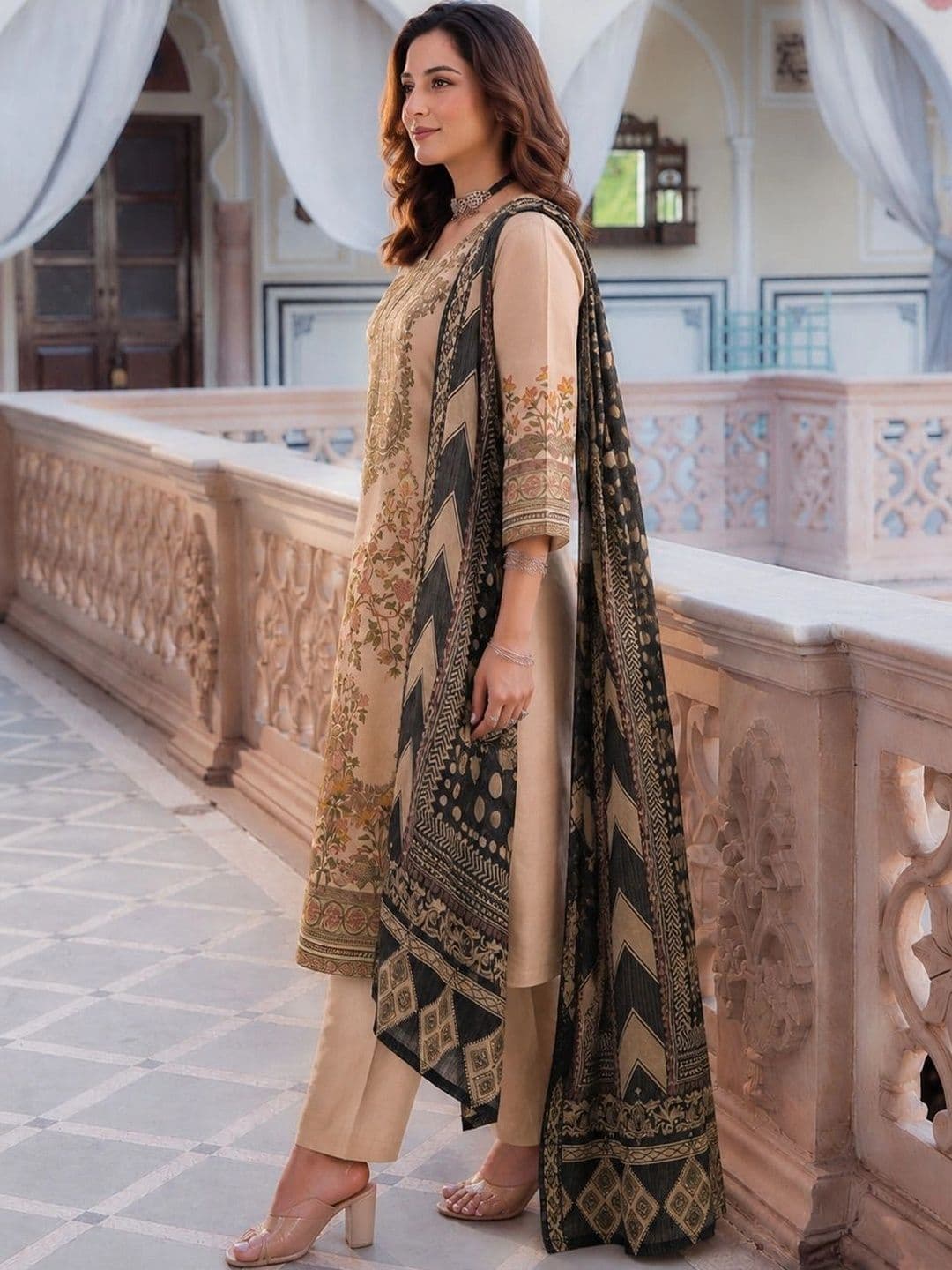 SHIJILA Women Floral Embroidered Regular Thread Work Kurta with Trousers & With Dupatta thumbnail 2