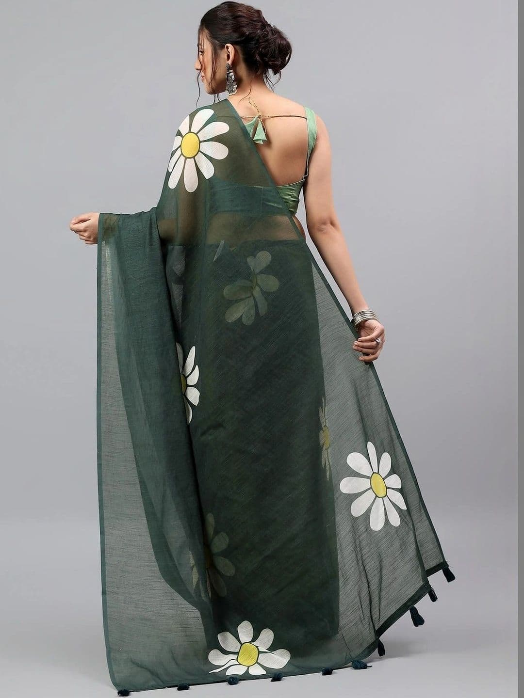 Pixie lane Floral Zari Linen Blend Saree thumbnail 5
