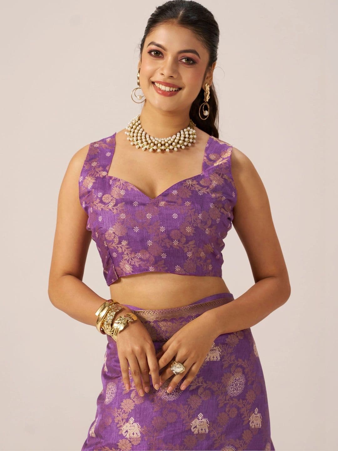 Anouk Woven Design Zari Silk Blend Banarasi Saree thumbnail 2