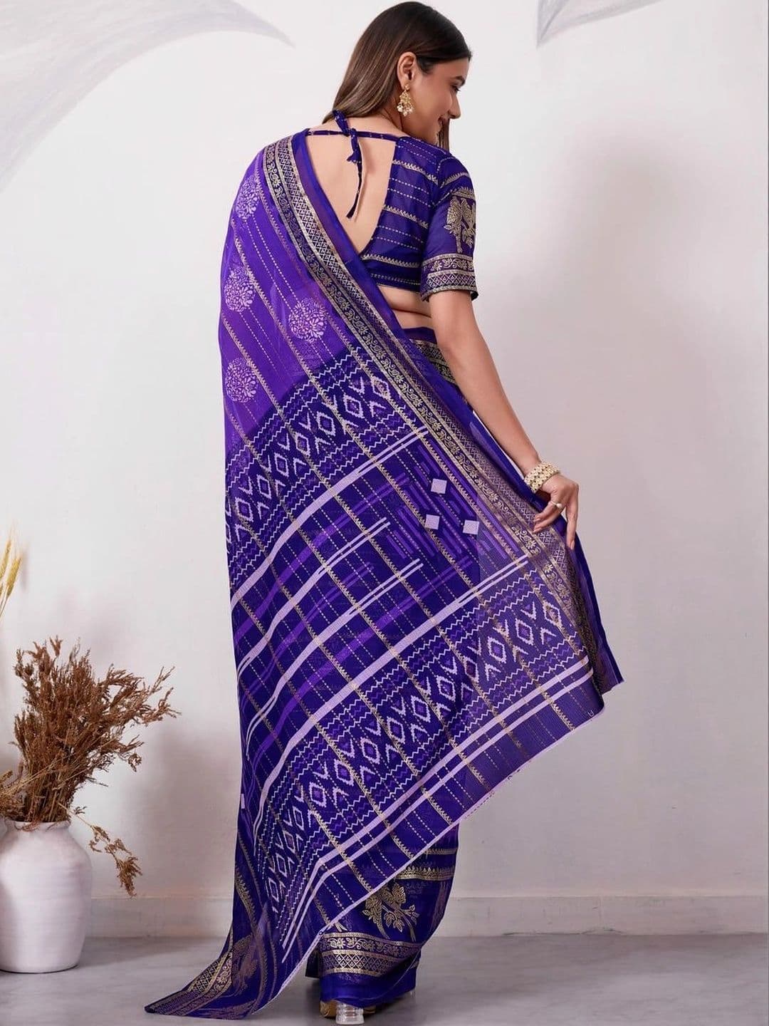 Pixie lane Women Zari Pure Georgette Paithani Saree thumbnail 2