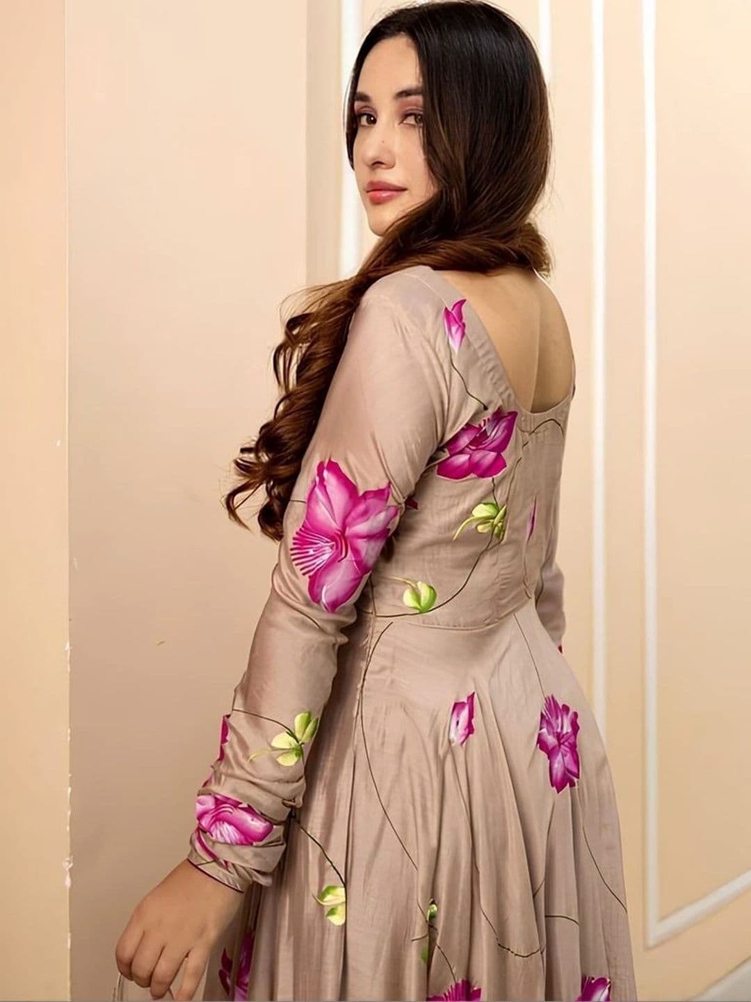 Femvy Women Floral Printed Empire Kurta with Trousers & With Dupatta thumbnail 3