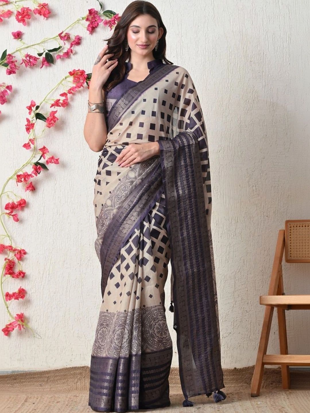 KALINI KALIN Women I Ethnic Motifs Zari Silk Cotton Block Print Saree thumbnail 2