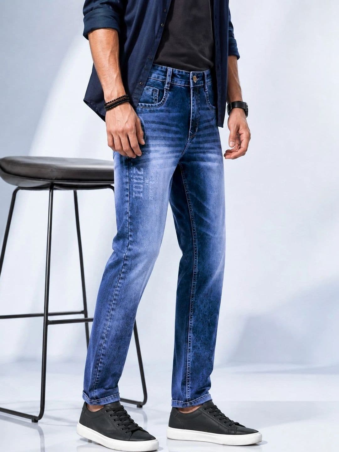 GEX Men Jean Regular Fit Mid-Rise Low Distress Printed Stretchable Jeans thumbnail 3