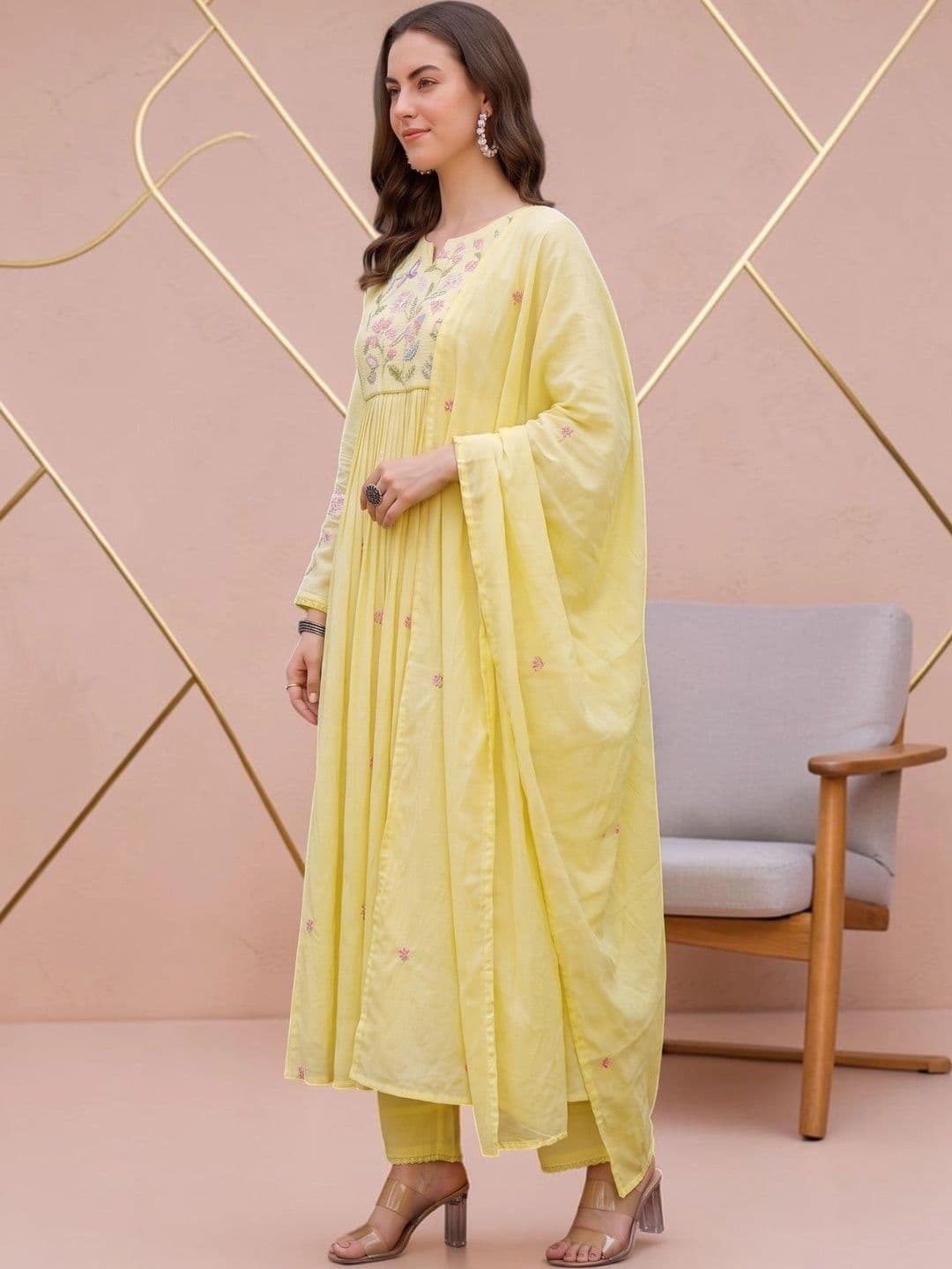 all about you Women Floral Embroidered Empire Thread Work Chanderi Silk Kurta with Trousers Dupatta thumbnail 6