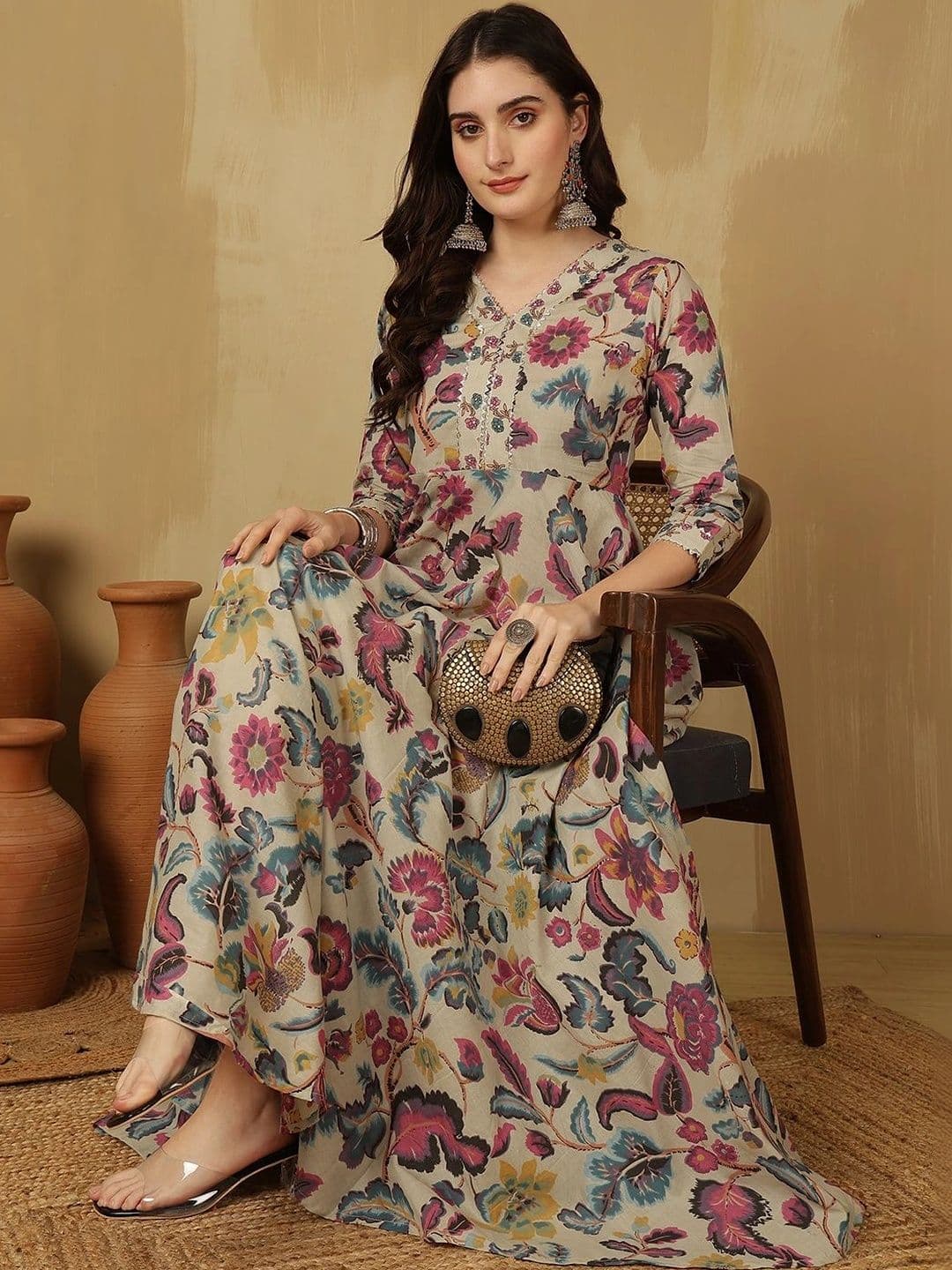 Sangria Women Floral Printed Thread Work Floral Anarkali Kurta thumbnail 3