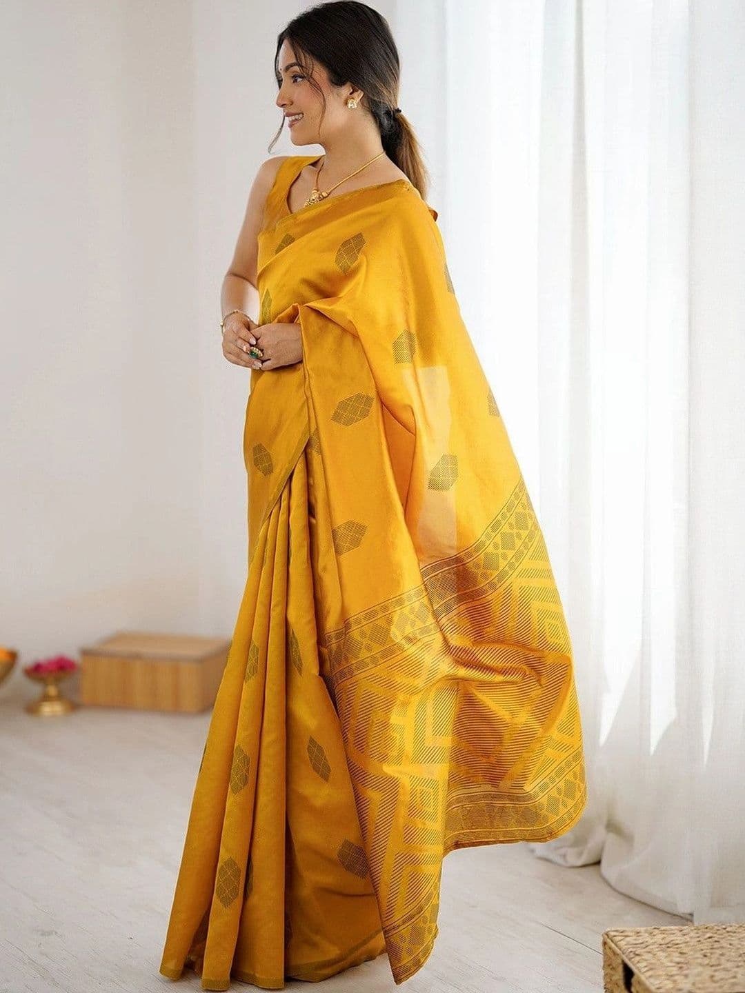 SANISA Woven Design Silk Blend Saree thumbnail 7