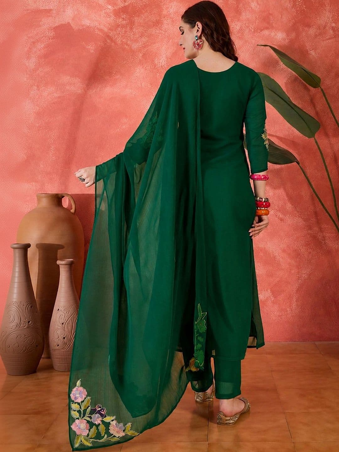 Sangria Women Floral Embroidered Empire Thread Work Kurta with Trousers & With Dupatta thumbnail 2