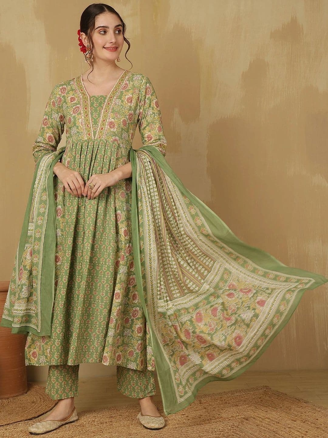 Sangria Women Floral Printed Empire Pure Cotton Kurta with Trousers & With Dupatta - view 1