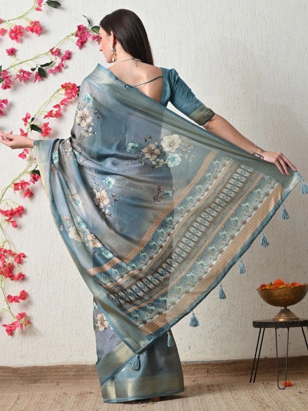 KALINI  Women Floral Silk Cotton Saree thumbnail 4