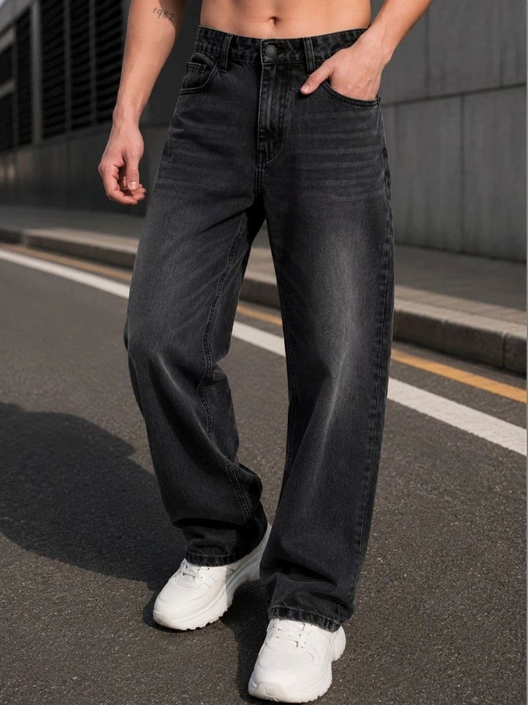 SYNZO Men Comfort Relaxed Fit Mid-Rise Jeans - view 1