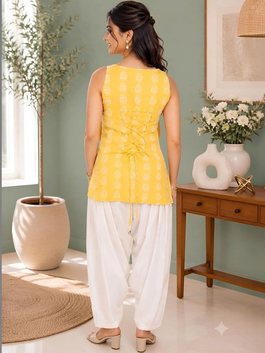 HERE&NOW Women Ethnic Motifs Printed Regular Pure Cotton Kurti with Patiala thumbnail 3