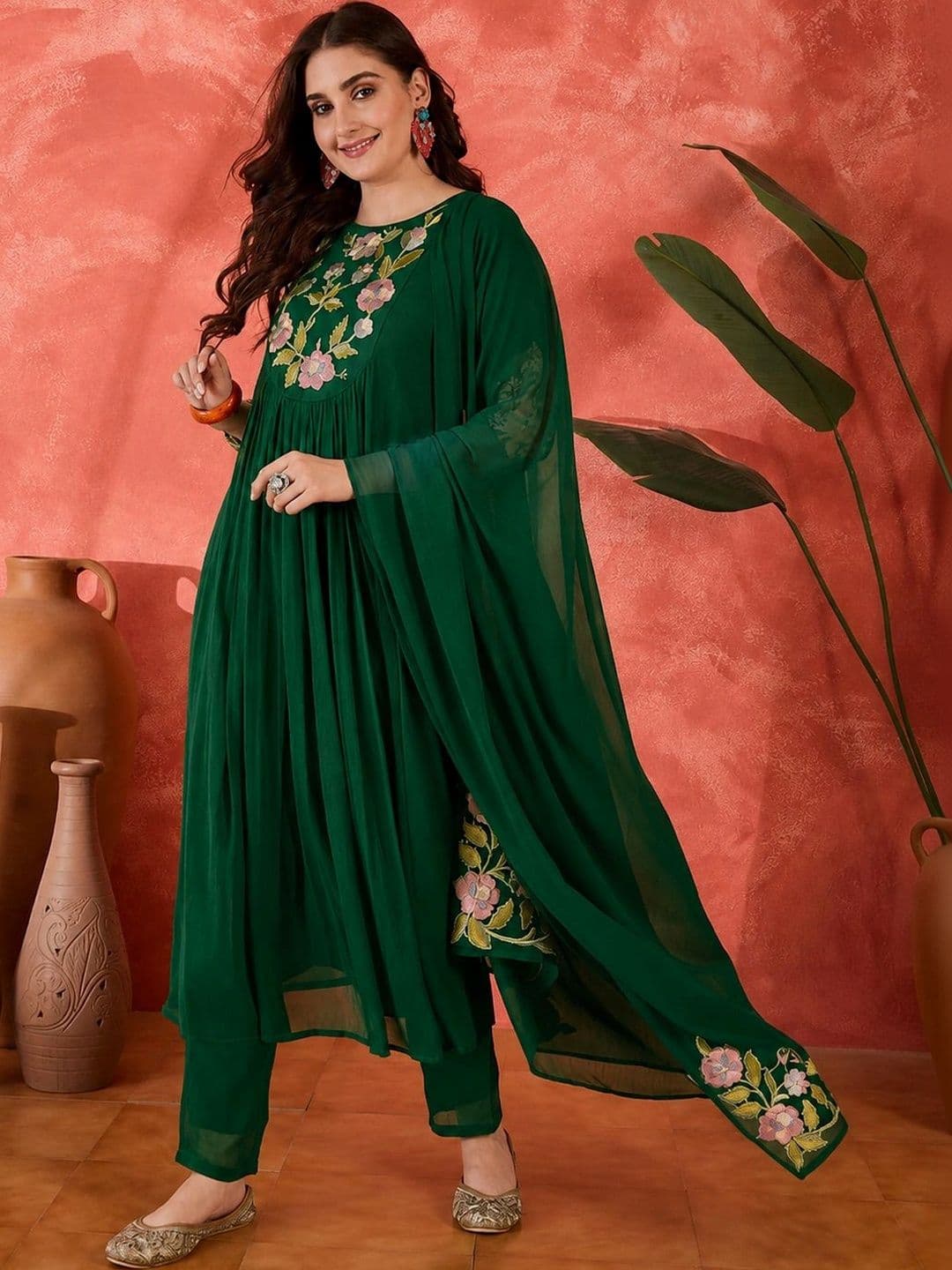 Sangria Women Floral Embroidered Empire Thread Work Kurta with Trousers & With Dupatta thumbnail 4