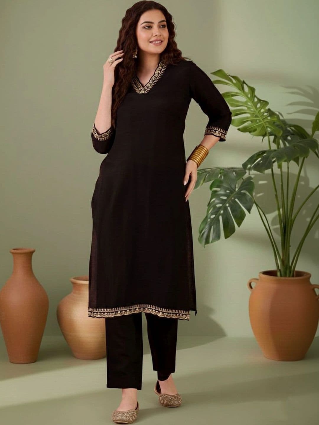 KALAMIR Women Ethnic Motifs Embroidered Regular Thread Work Kurta with Trousers - view 1