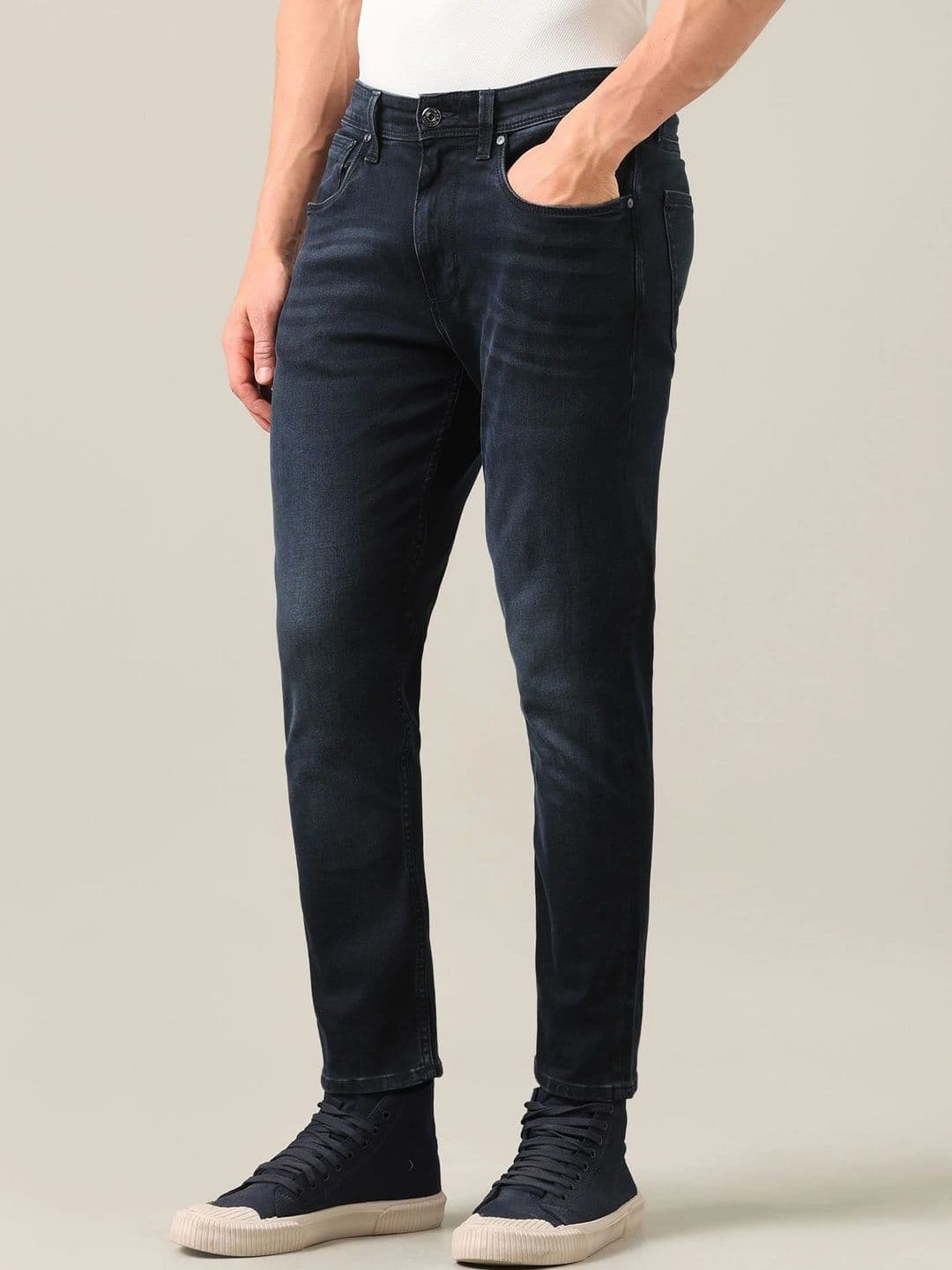 U.S. Polo Assn. Denim Co. Men Tapered Fit Mid-Rise Low Distress Jeans thumbnail 7