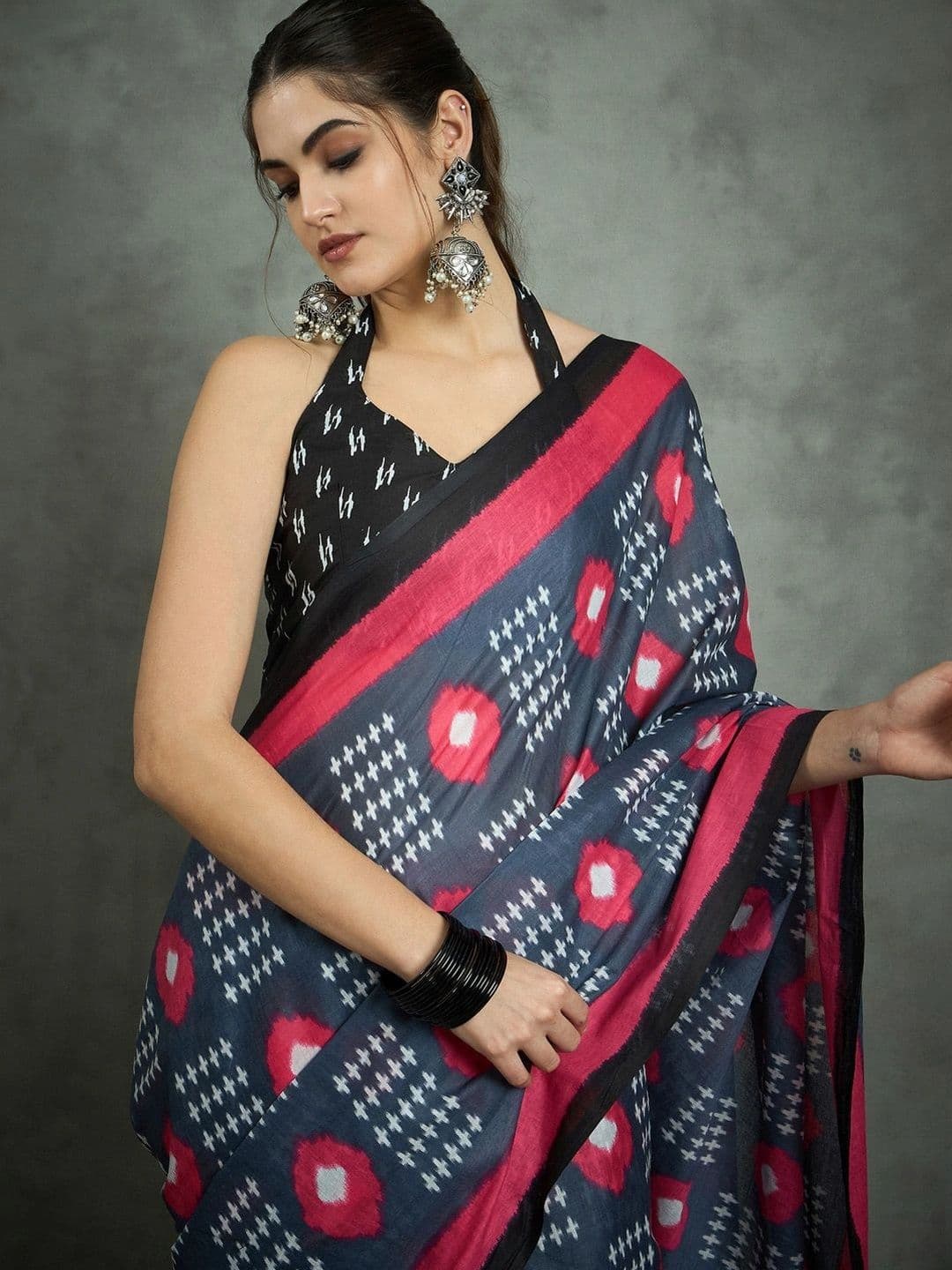 Sangria Woven Design Designer Ikat Saree thumbnail 6