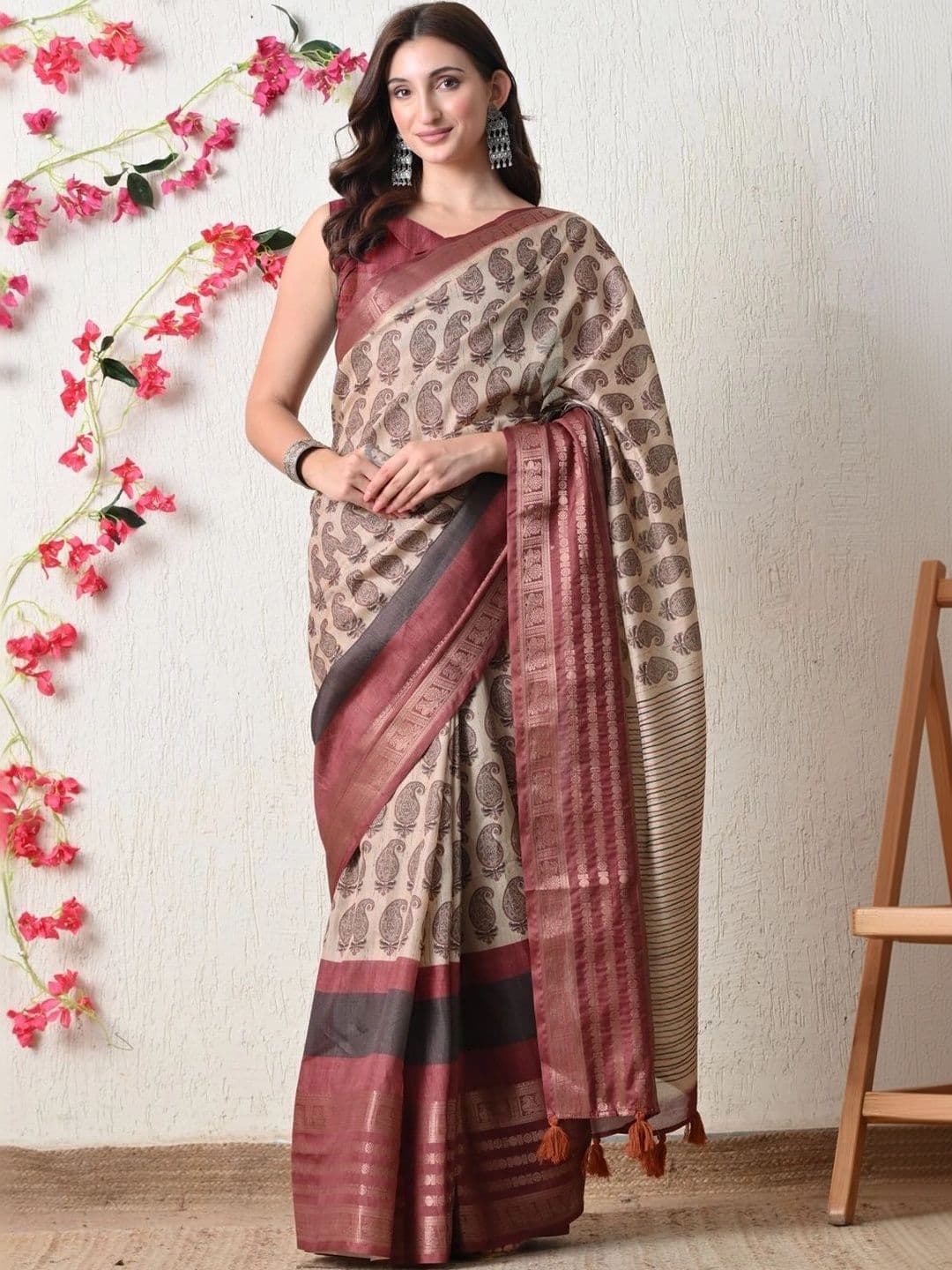 KALINI  Women Paisley Silk Cotton Saree thumbnail 6