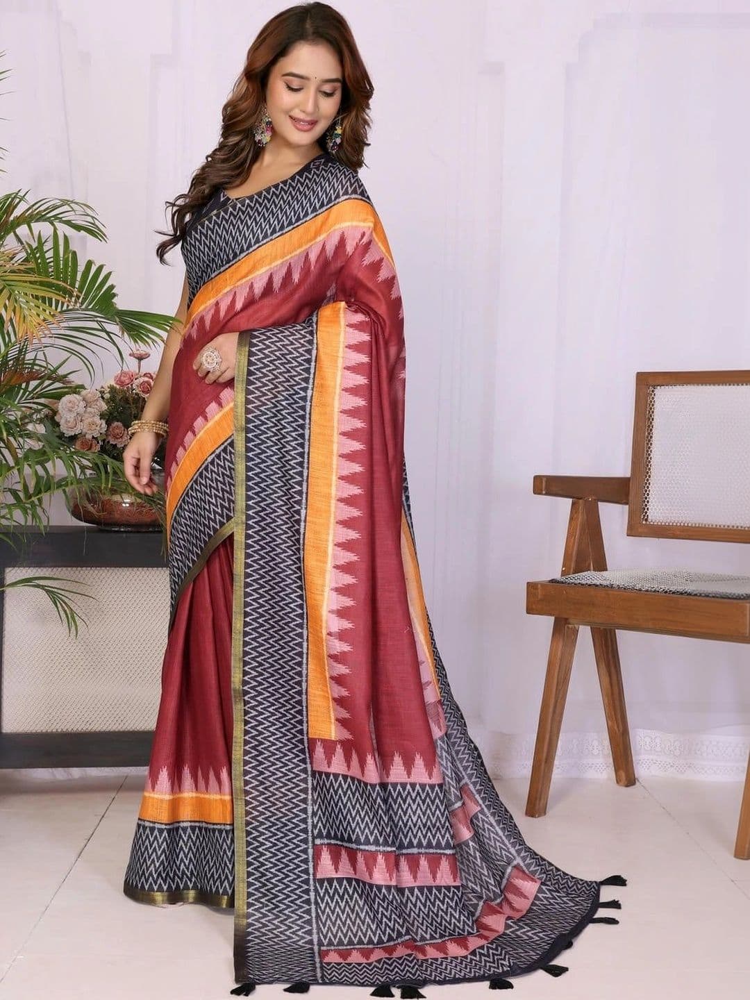 Pixie lane Zari Pure Linen Saree thumbnail 2
