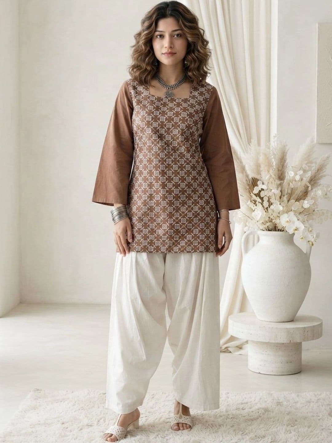 HERE&NOW Women Printed Regular Pure Cotton Kurti with Patiala - view 1