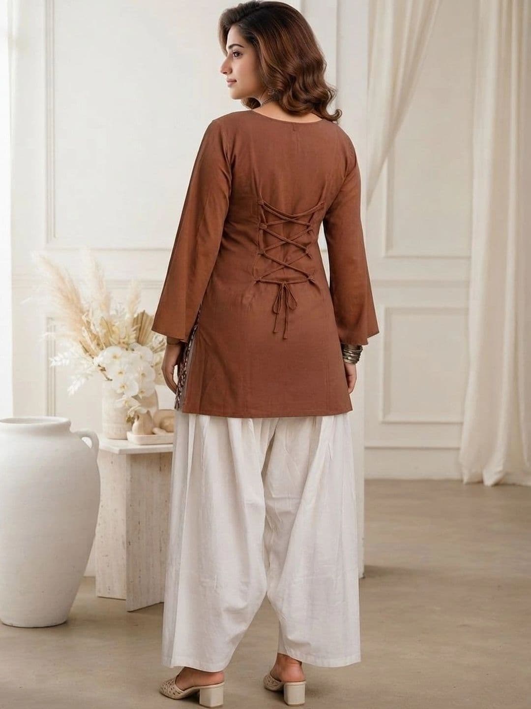 HERE&NOW Women Printed Regular Pure Cotton Kurti with Patiala thumbnail 5