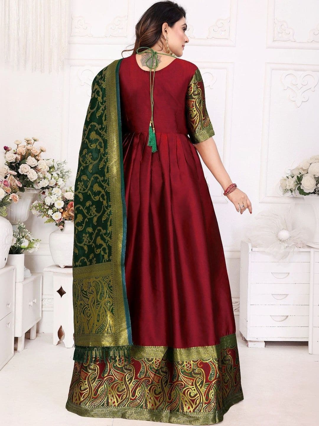 SmileyFashion Embroidered V-Neck Maxi Dress With Dupatta thumbnail 2