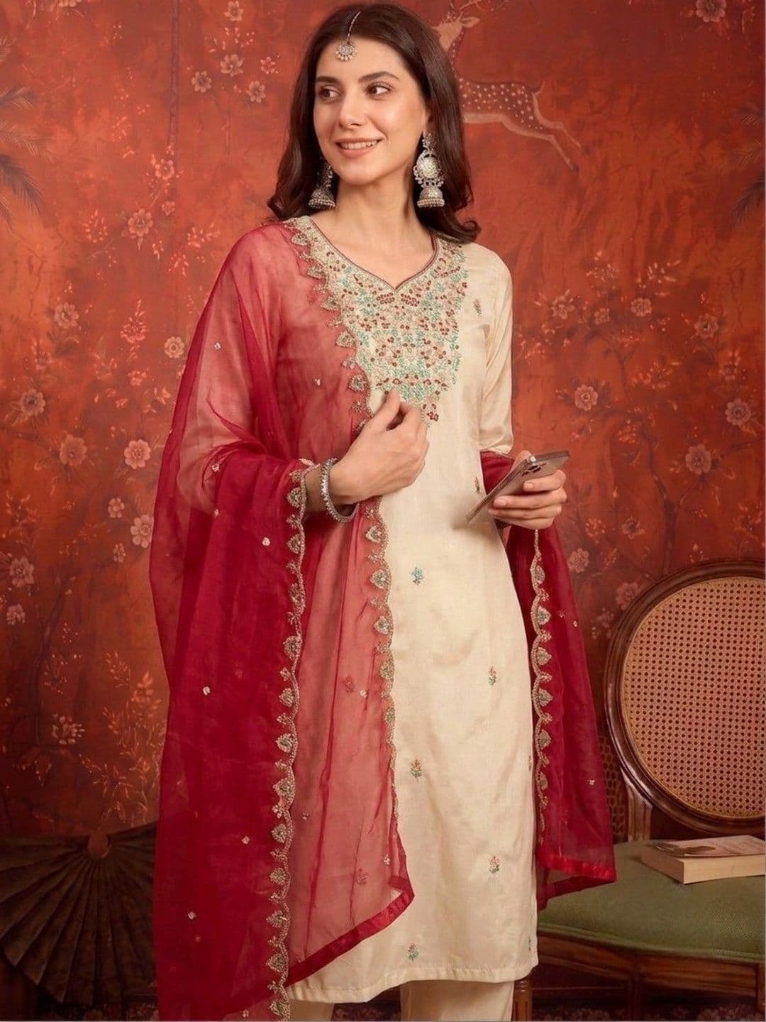 Sangria Women Ethnic Motifs Embroidered Regular Thread Work Kurta with Trousers & With Dupatta thumbnail 3