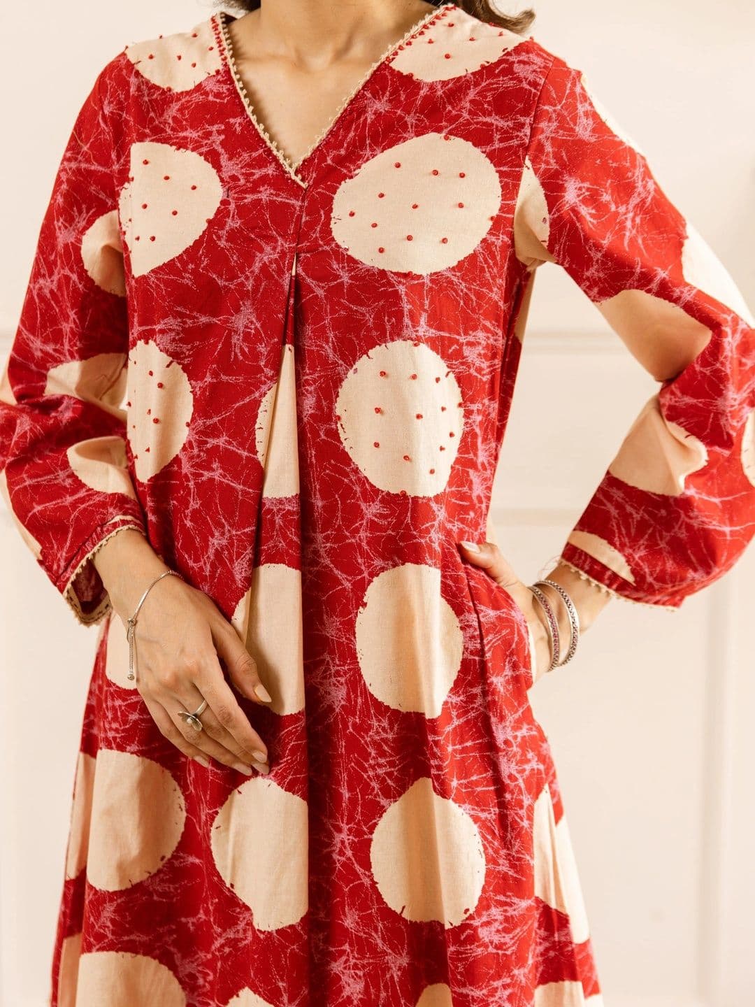 Nehamta Women Printed Regular Kurta with Palazzos thumbnail 4