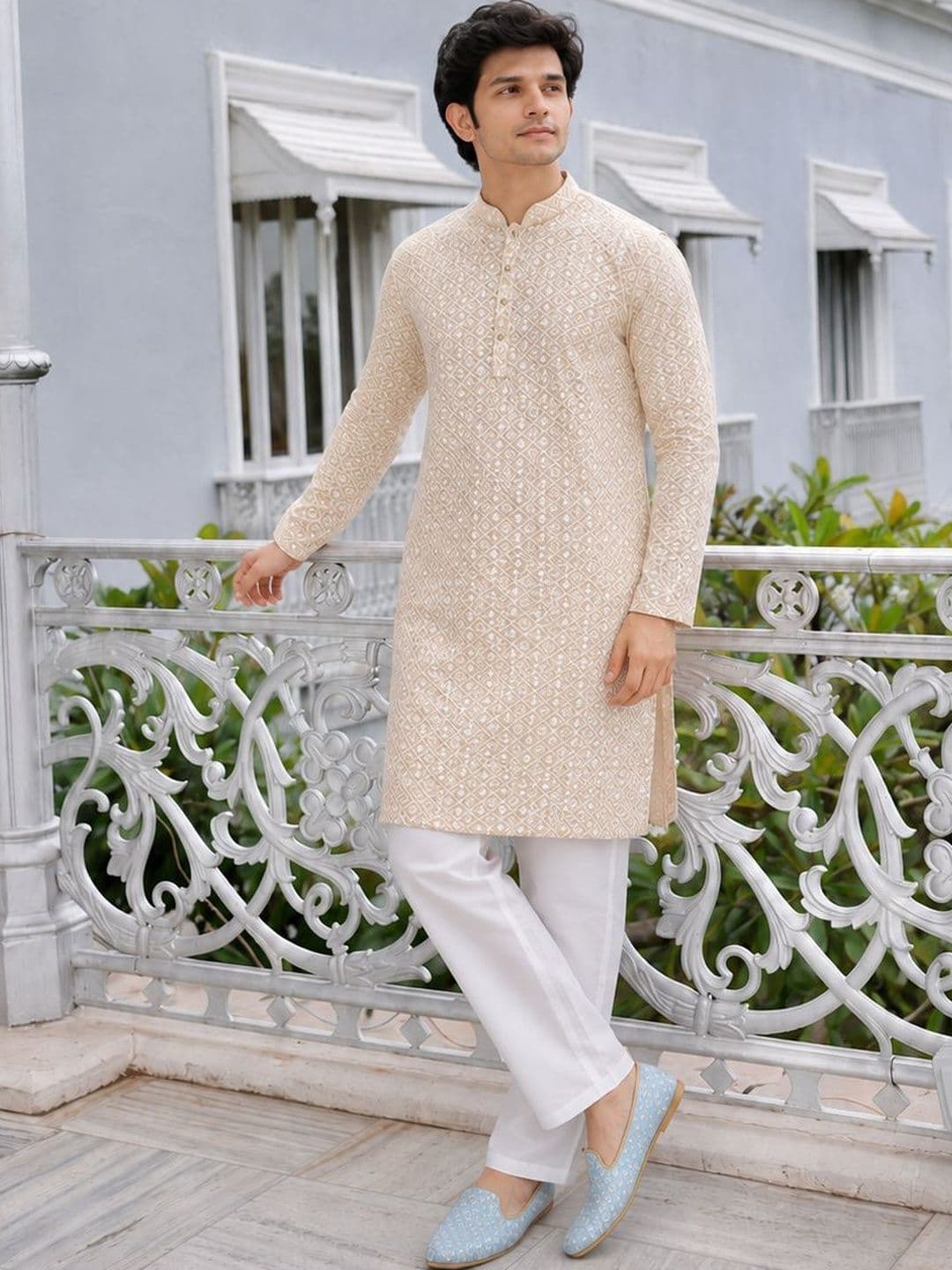 Anouk Men Geometric Embroidery Knee Length Straight Kurta thumbnail 3