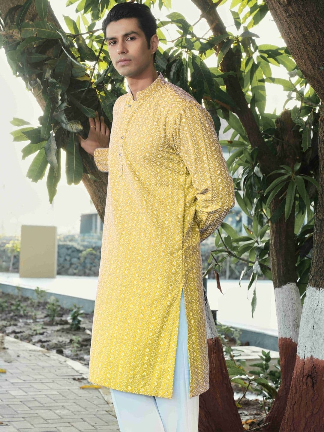Anouk Men Geometric Embroidery Knee Length Straight Kurta thumbnail 9
