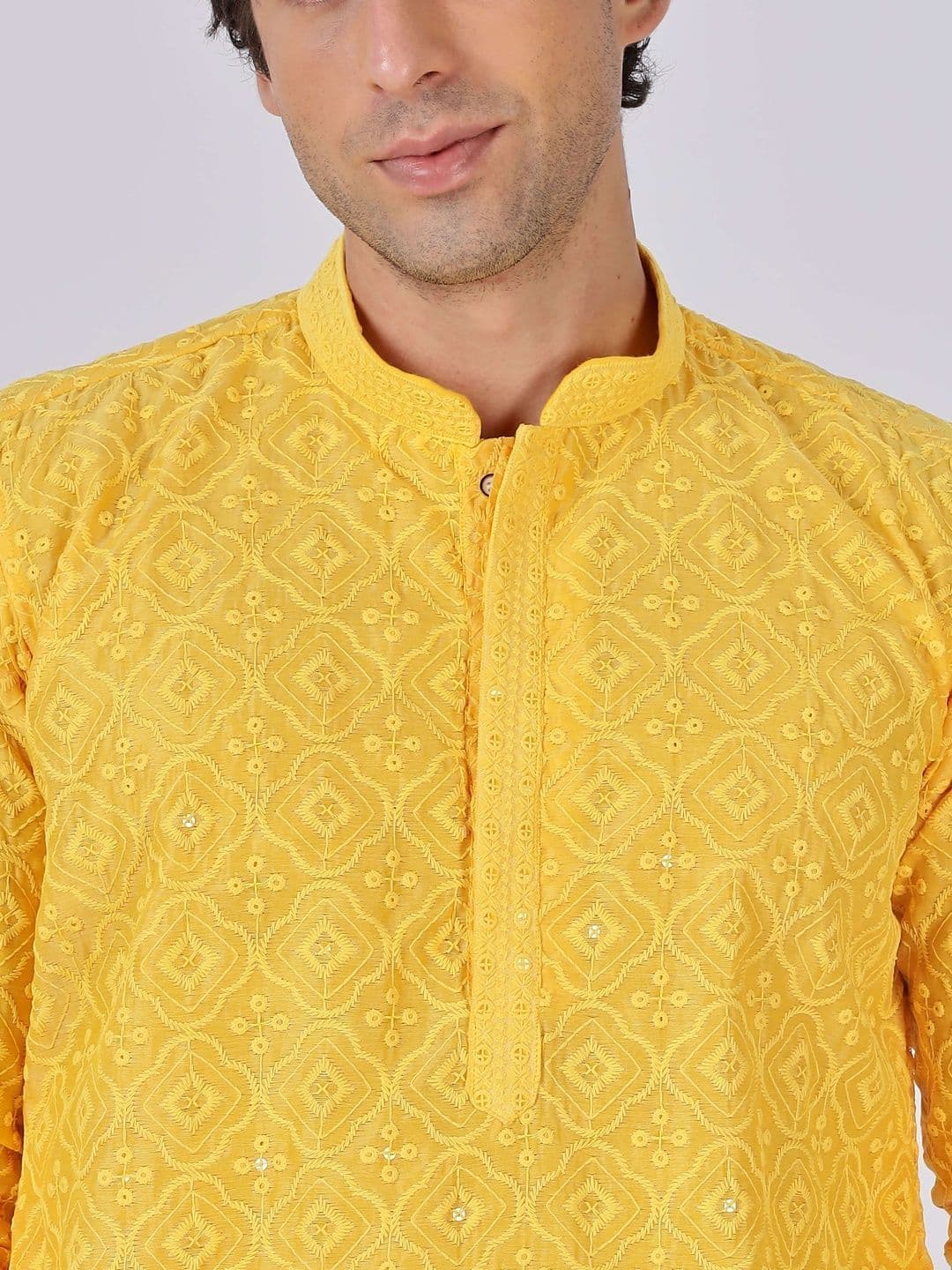 Anouk Men Embroidered Thread Work Kurta thumbnail 2