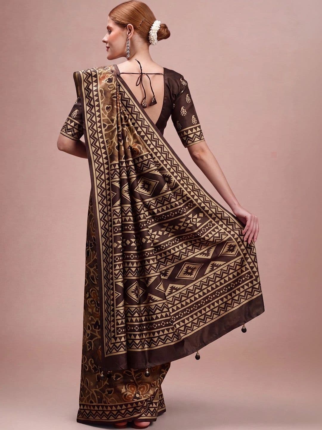 Sangria Ethnic Motifs Silk Blend Designer Block Print Saree thumbnail 6