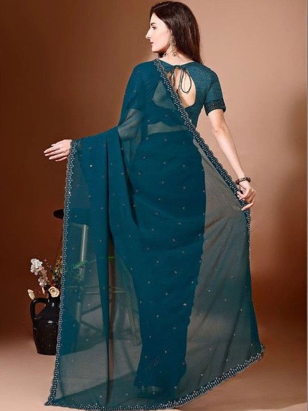 Leelavati Women Embellished Beads and Stones Pure Chiffon Saree thumbnail 3