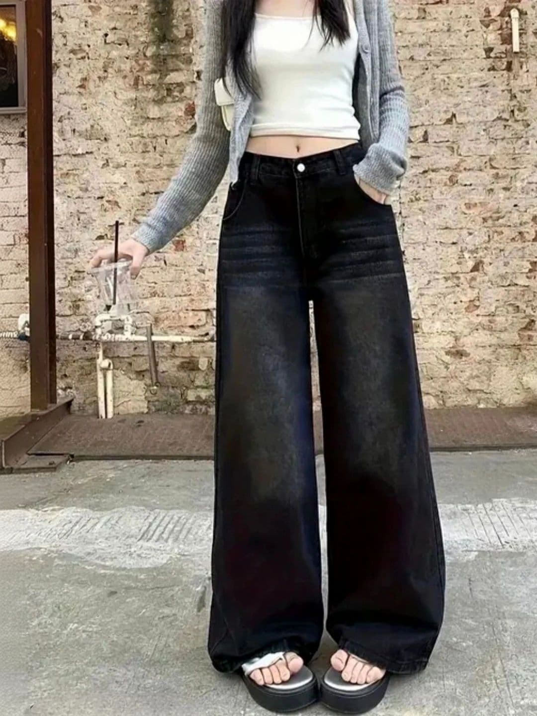 SHIRODHARI Women Low-Rise Jeans thumbnail 3