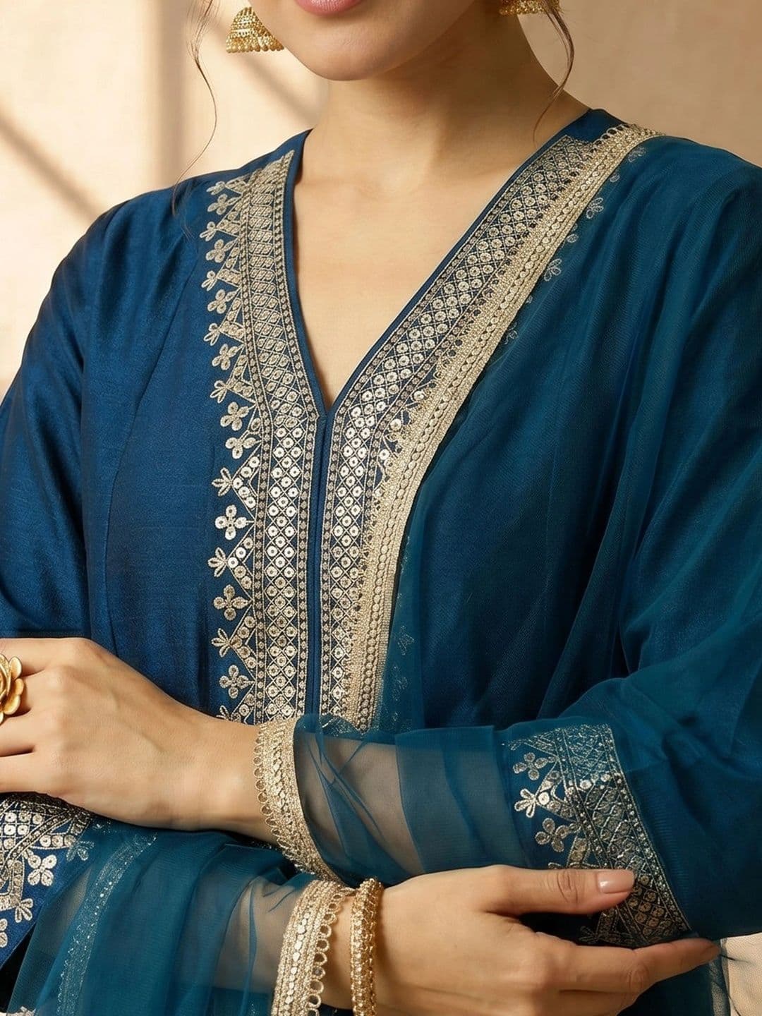 AVANSHEE Women Ethnic Motifs Embroidered Regular Kurta with Trousers & With Dupatta thumbnail 2