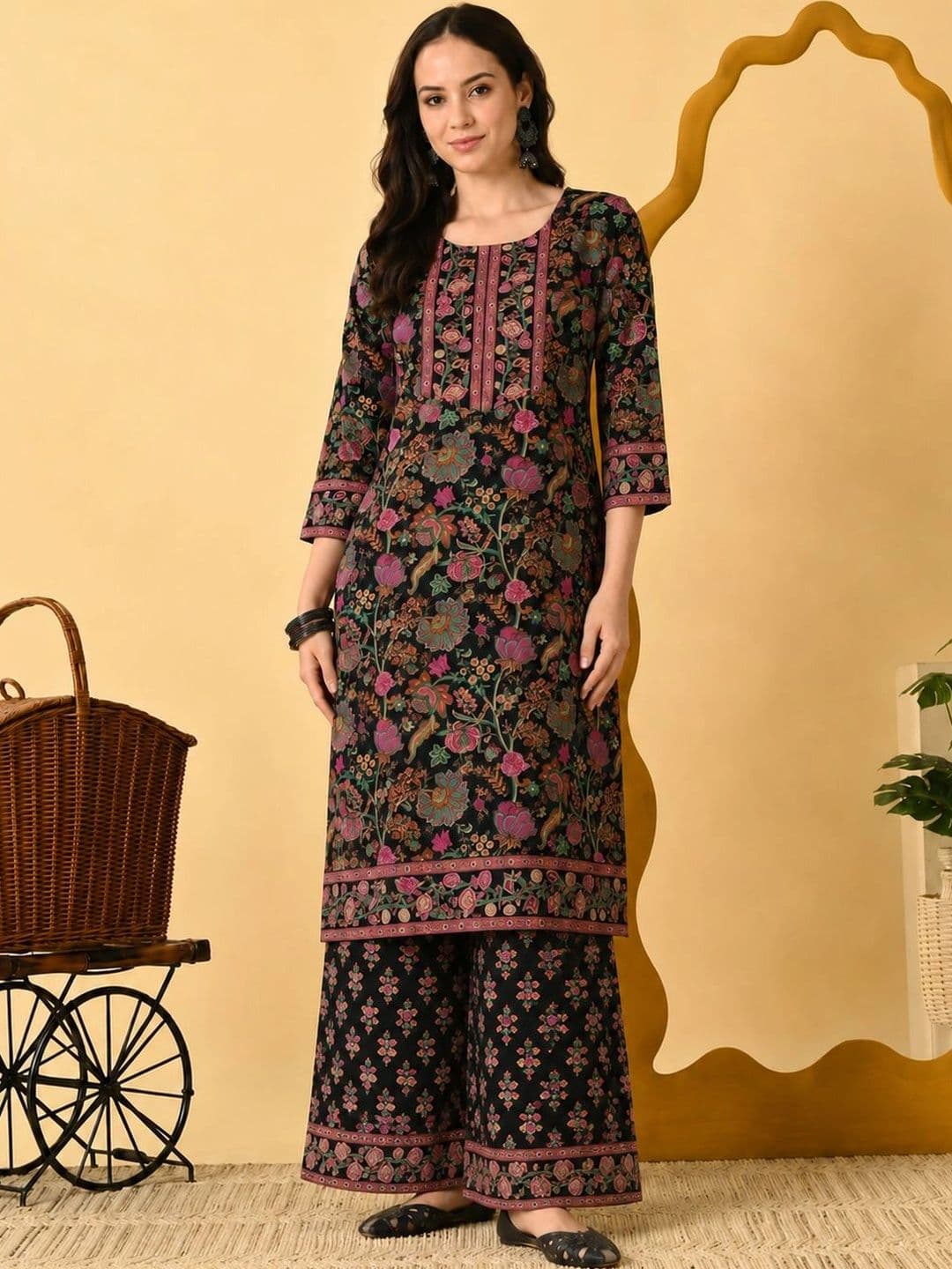 Sangria Women Ethnic Motifs Printed Regular Pure Cotton Kurta with Palazzos & With Dupatta thumbnail 2