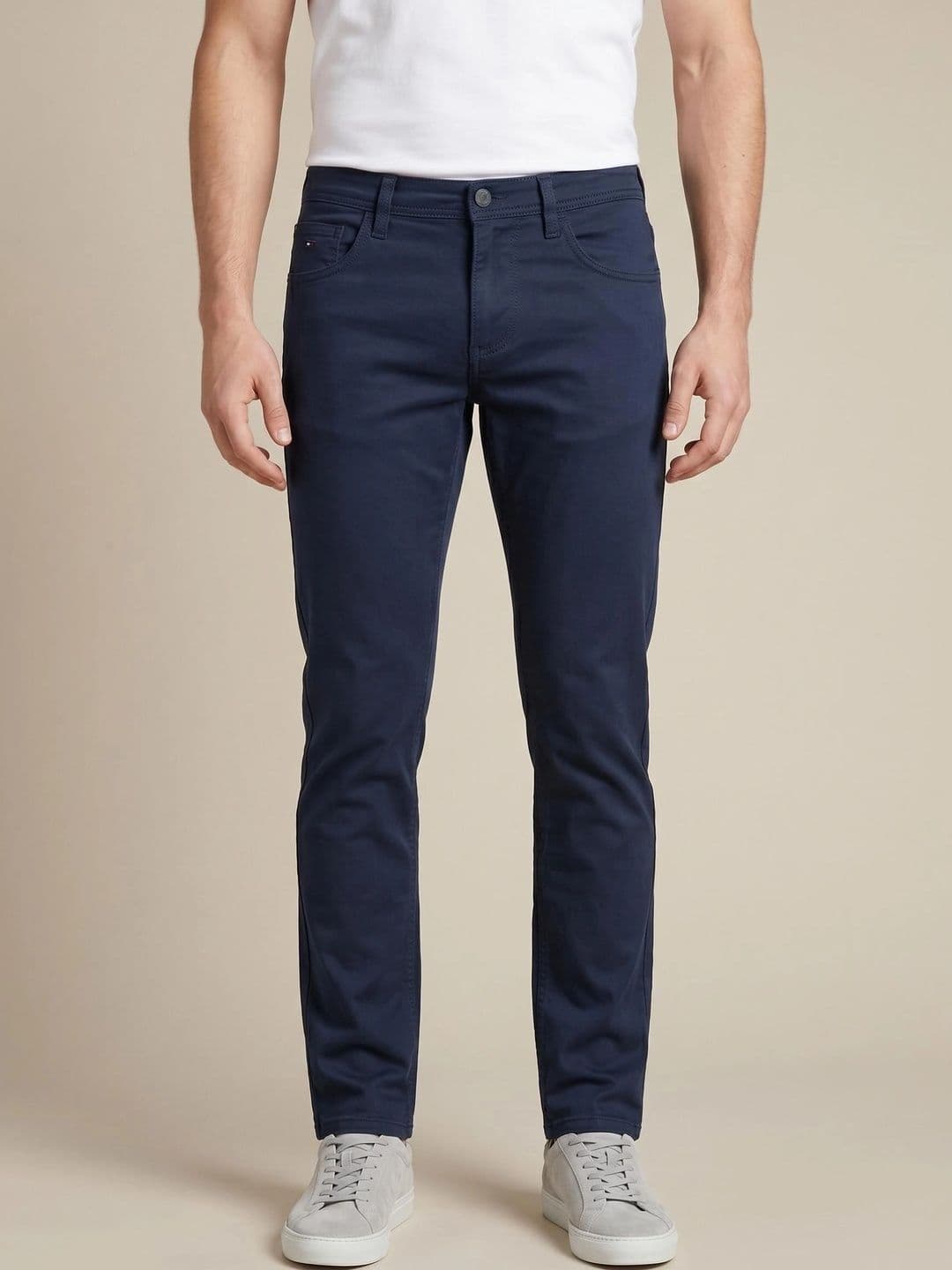 Turtle Men Narrow Skinny Fit Mid-Rise Stretchable Jeans - view 1