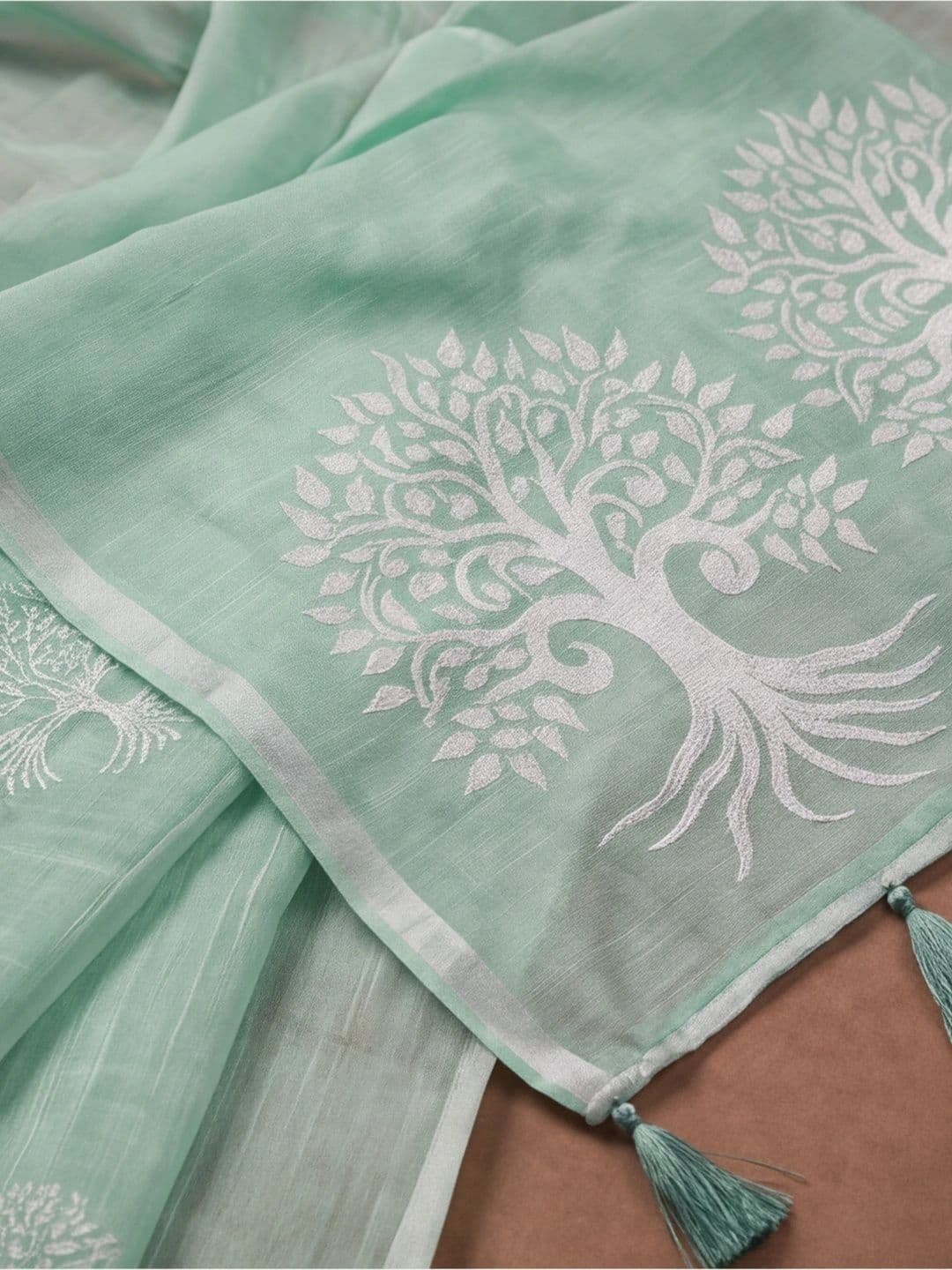 Mitera Woven Design Zari Silk Cotton Fusion Banarasi Saree thumbnail 5