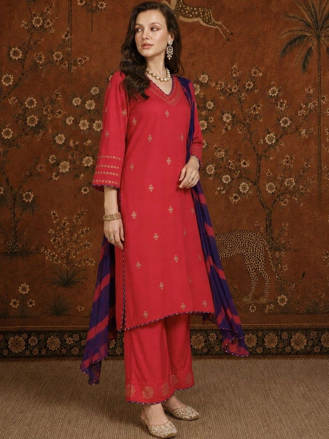 Sangria Women Ethnic Motifs Embroidered Regular Thread Work Kurta with Palazzos & With Dupatta thumbnail 2