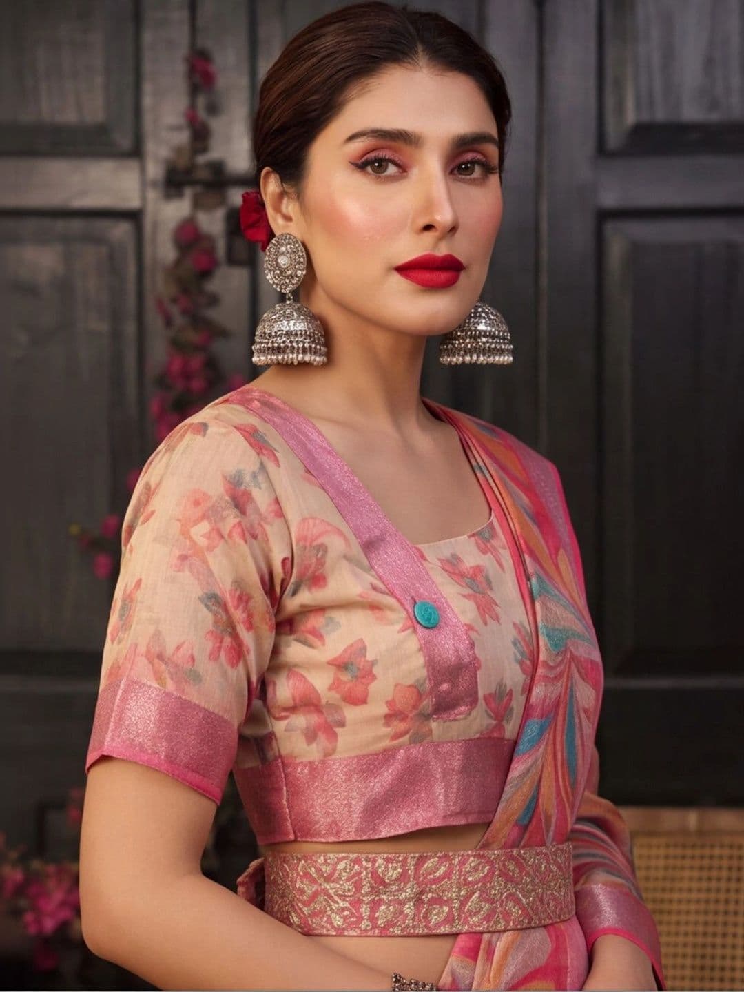 Mitera Floral Zari Silk Cotton Fusion Saree thumbnail 4