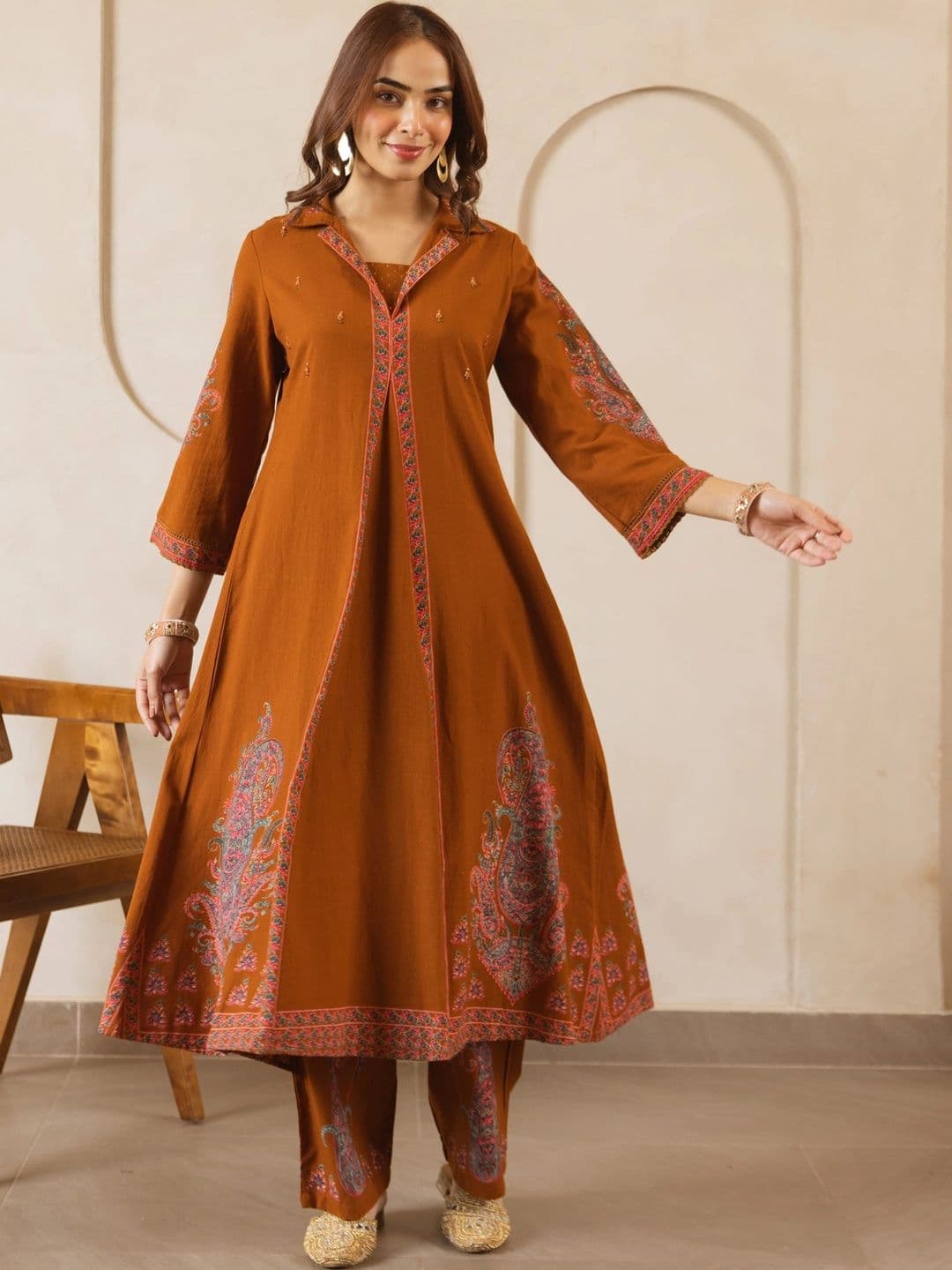 Nehamta Women Ethnic Motifs Embroidered Regular Thread Work Kurta with Trousers thumbnail 5