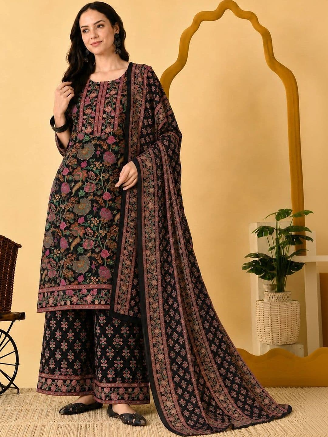 Sangria Women Ethnic Motifs Printed Regular Pure Cotton Kurta with Palazzos & With Dupatta thumbnail 6