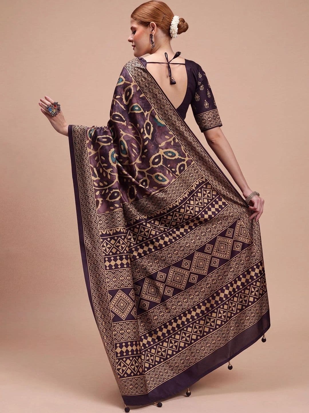 Sangria Ethnic Motifs Silk Blend Designer Block Print Saree thumbnail 4