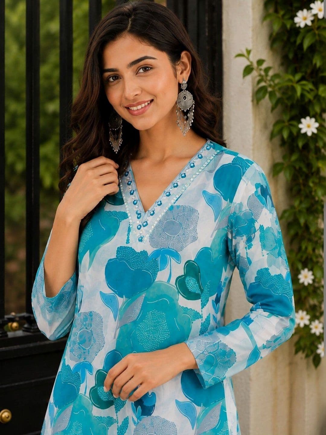 FABZARI Women Floral Printed Regular Pure Cotton Kurta with Trousers & With Dupatta thumbnail 3
