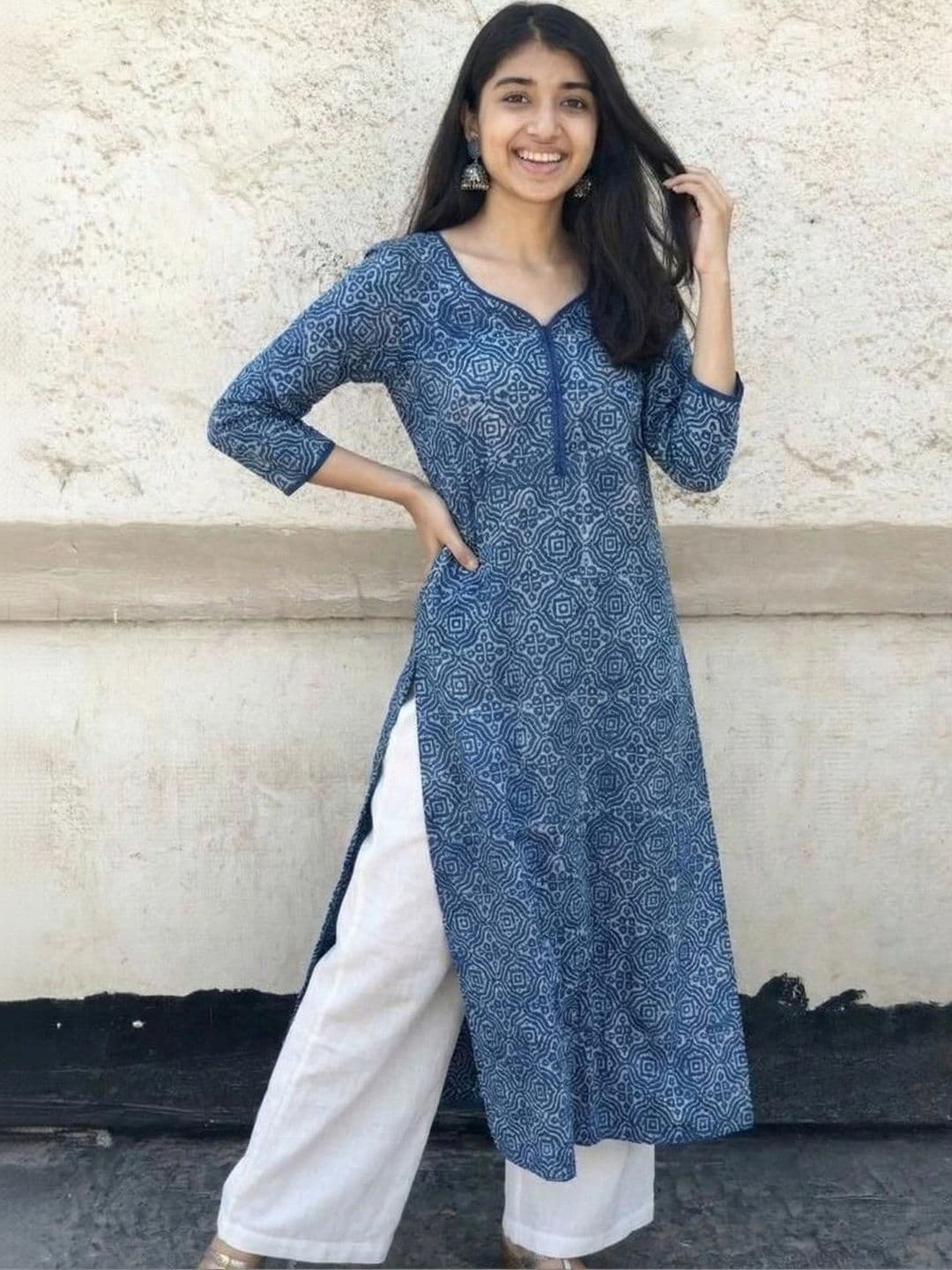 Sangria Women Printed Regular Kurta with Palazzos - view 1