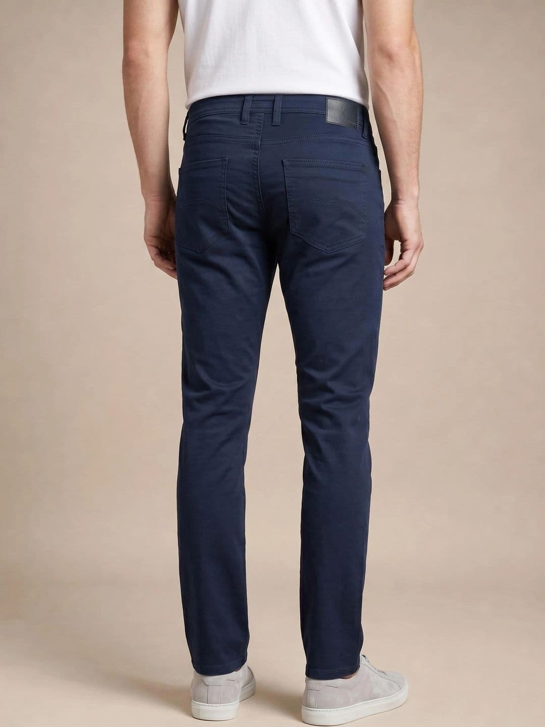 Turtle Men Narrow Skinny Fit Mid-Rise Stretchable Jeans thumbnail 5