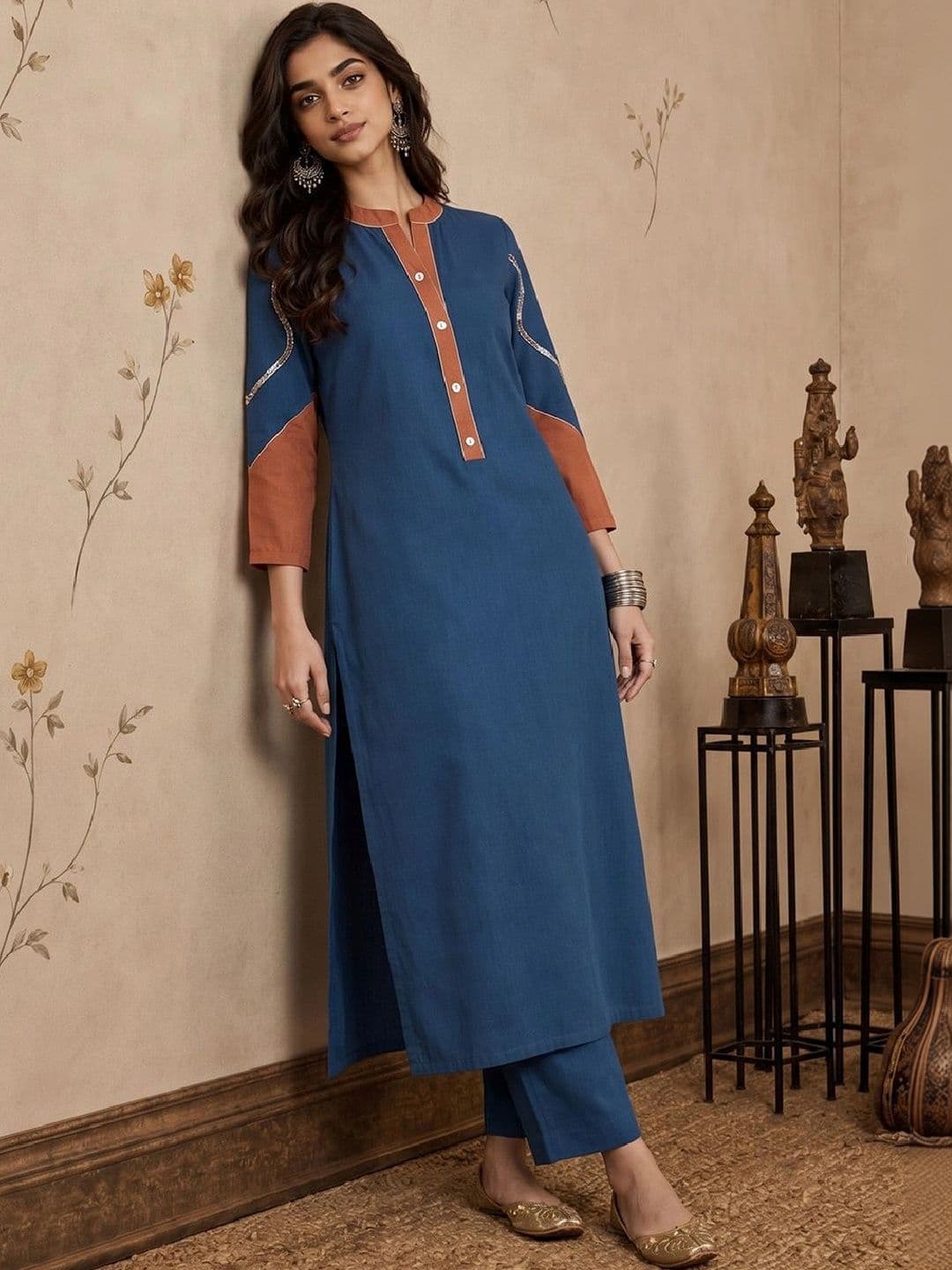 Varanga Women Regular Thread Work Kurta with Trousers thumbnail 6