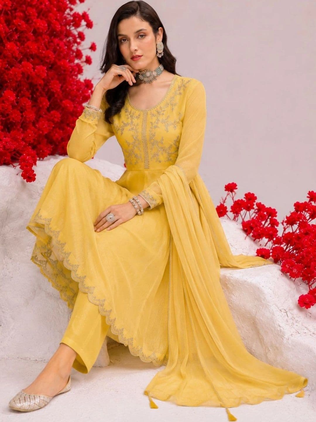MOKOSH Women Ethnic Motifs Embroidered Empire Thread Work Pure Silk Kurta with Trousers & With Dupatta thumbnail 6