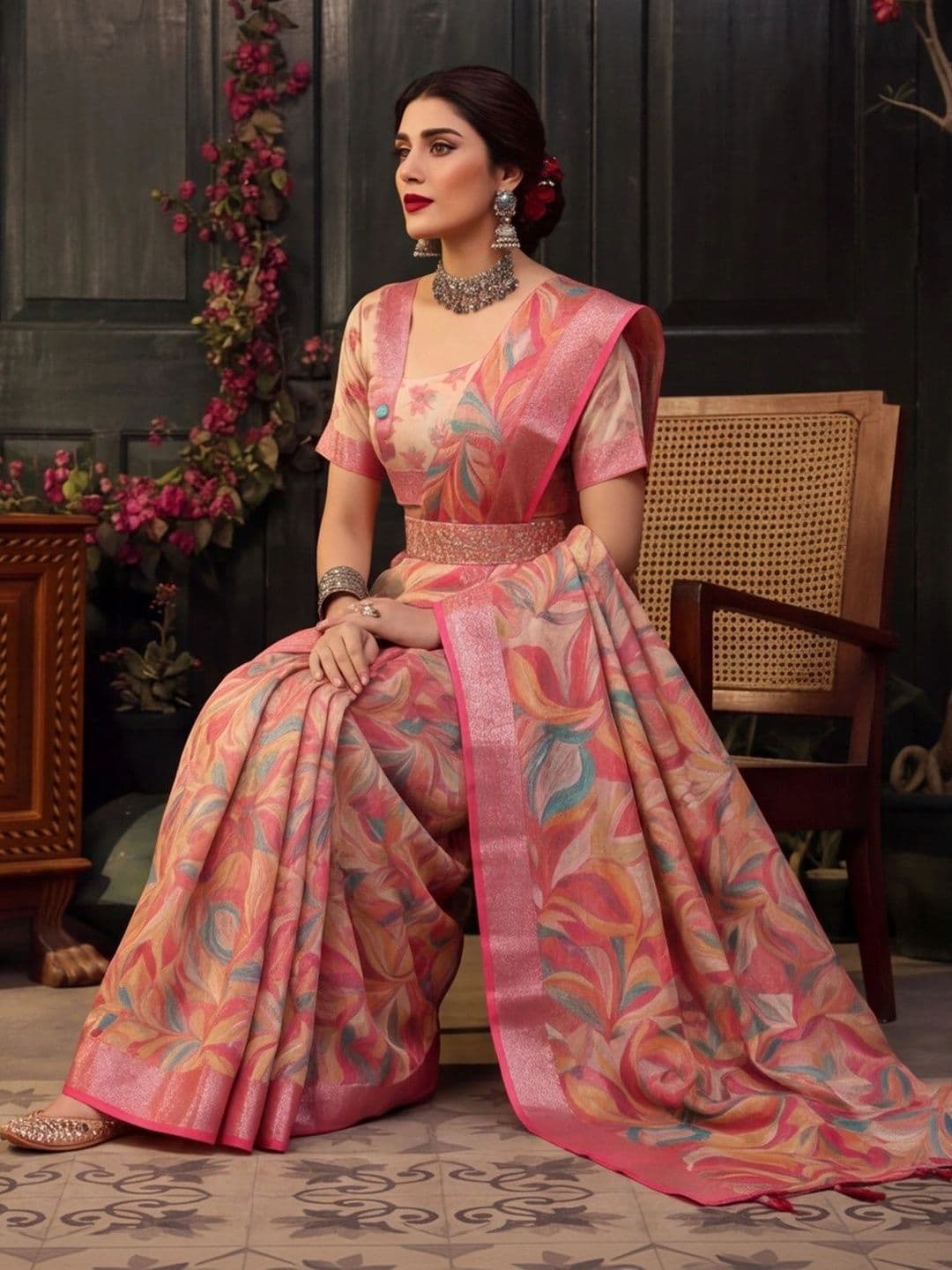 Mitera Floral Zari Silk Cotton Fusion Saree thumbnail 6