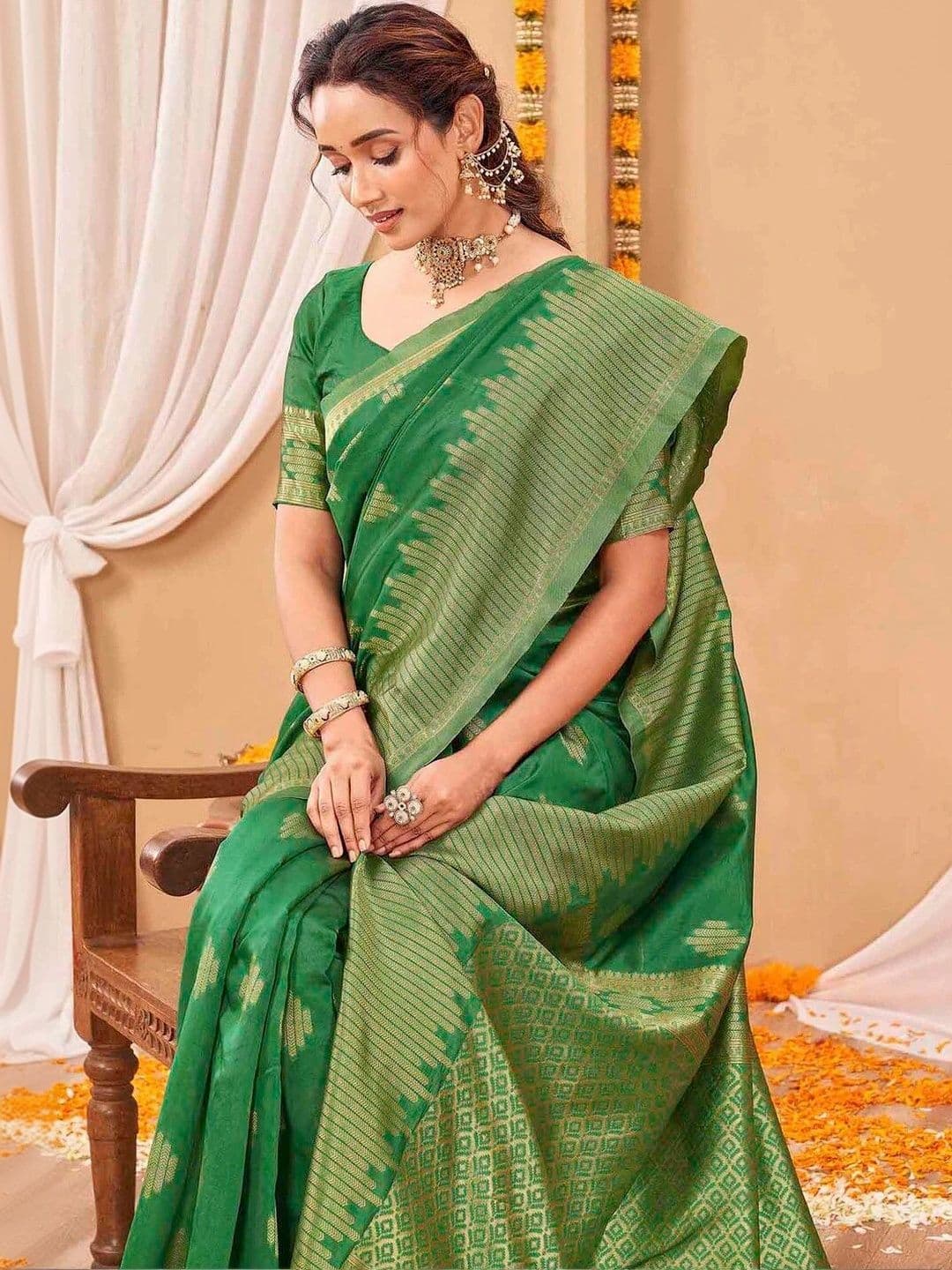 KALINI Woven Design Zari Art Silk Fusion Saree thumbnail 2